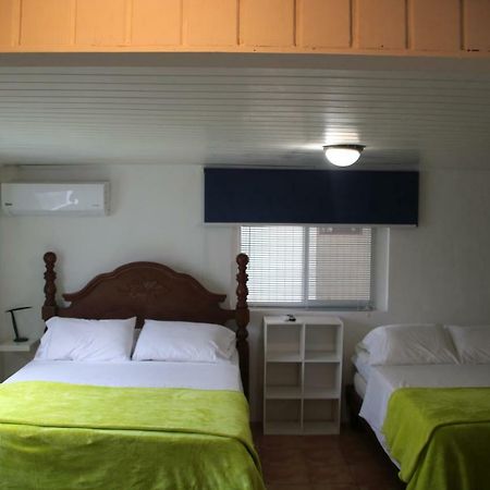 Coral Reef Beach Savaneta Exterior photo